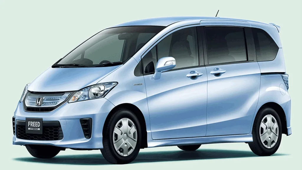 Generasi ketiga Honda Freed telah resmi diperkenalkan untuk pasar Jepang