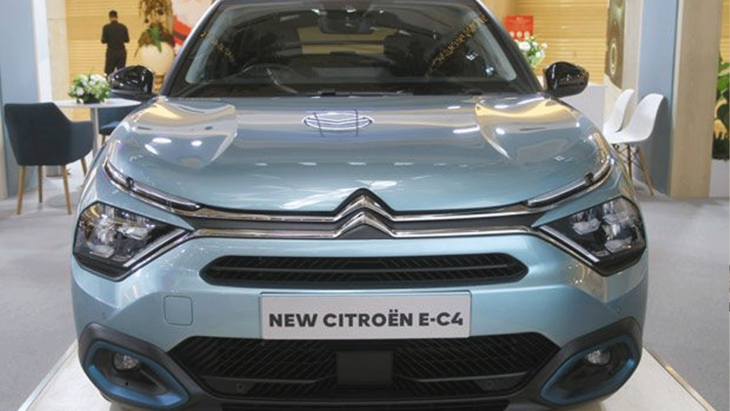 Mobil Listrik Citroen E-C4: Si Cantik dari Spanyol dengan Harga Fantastis!