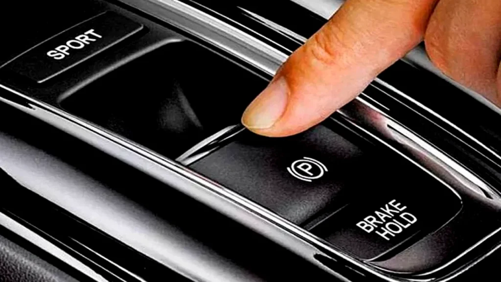 Benarkah Fitur Auto Hold Aman untuk Mobil Matic